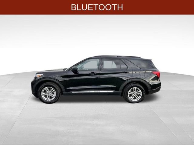 Used 2023 Ford Explorer XLT AWD/4WD image 4