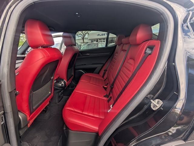 Used 2023 Alfa Romeo Stelvio Sprint RWD image 15