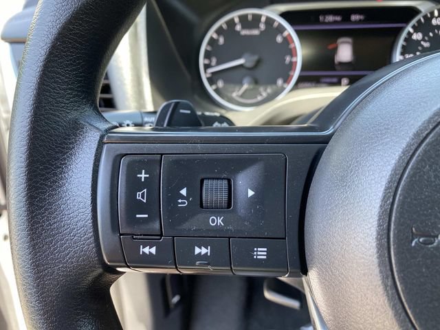 Used 2024 Nissan Rogue SV FWD image 14
