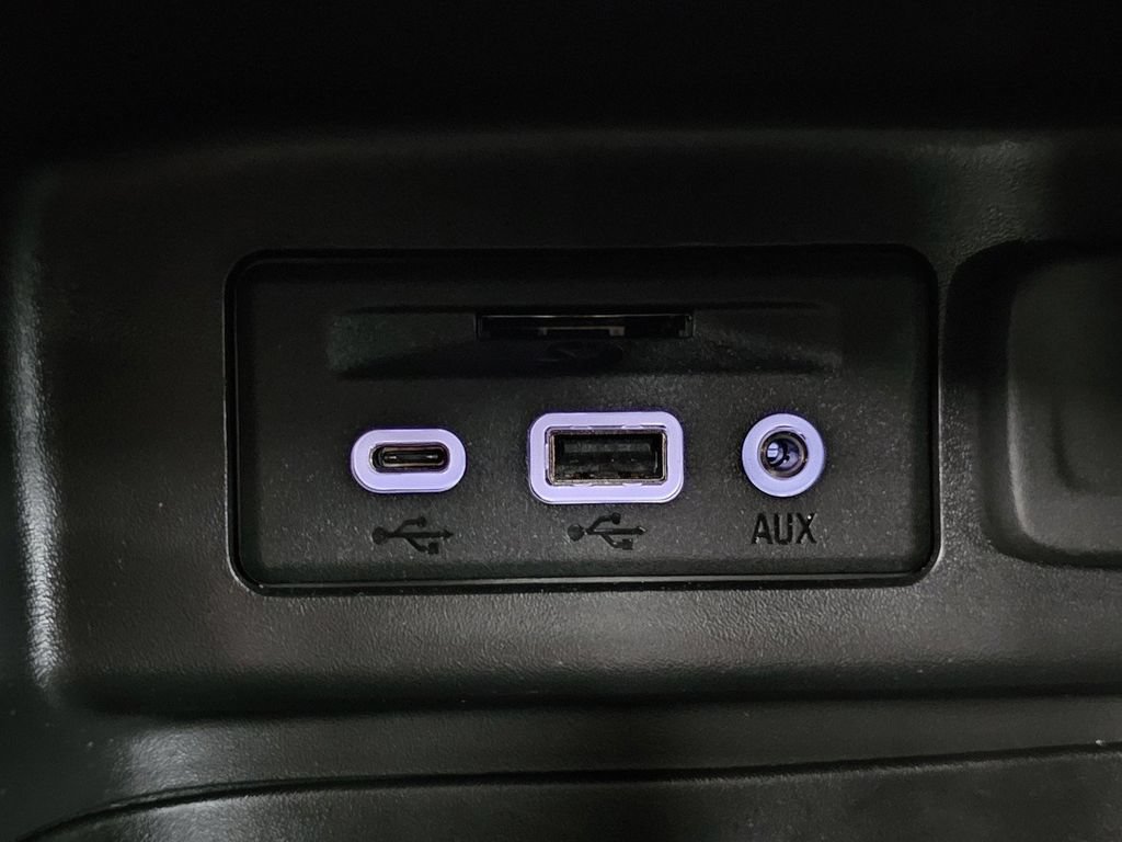 Certified 2024 Chevrolet Equinox LT FWD image 22