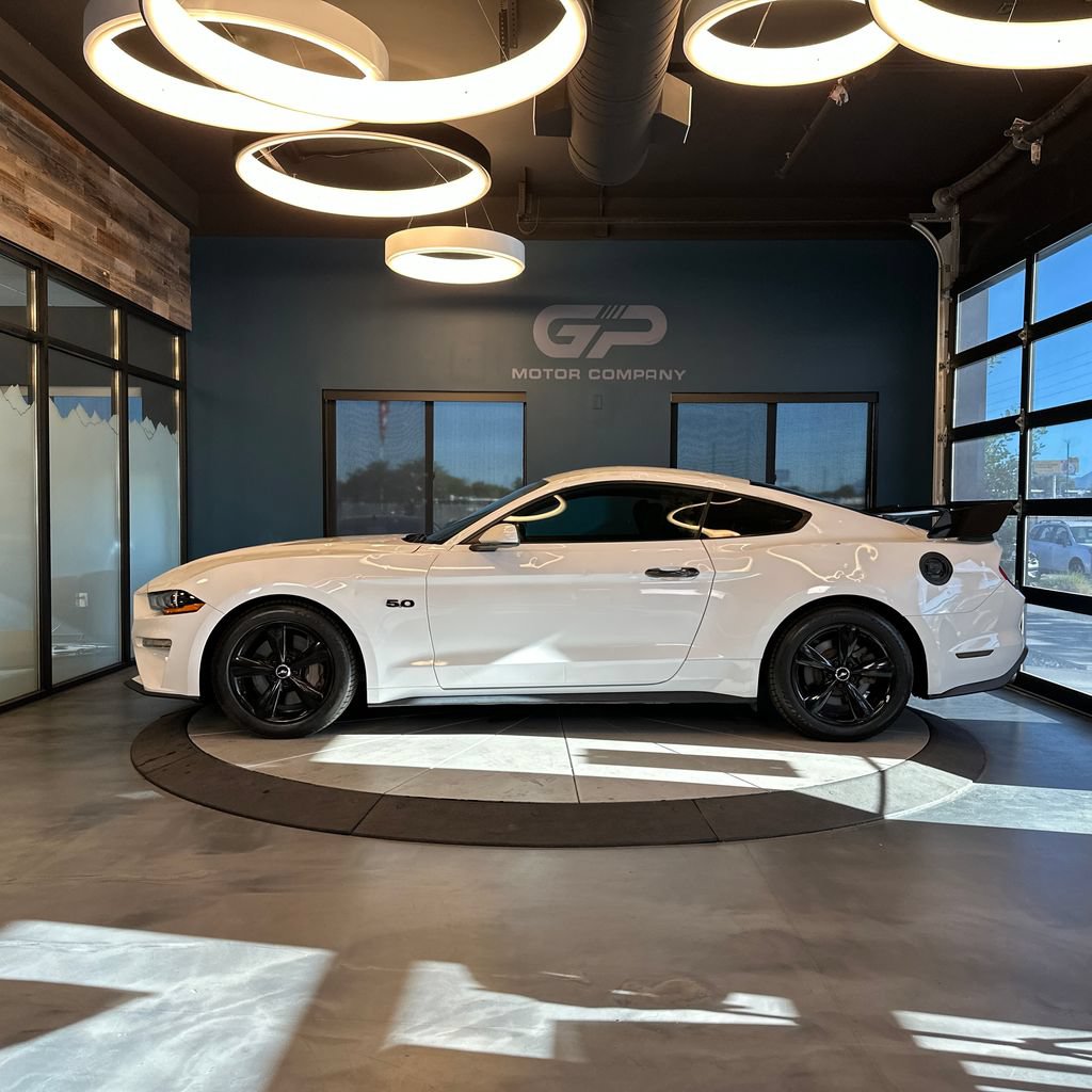 Used 2018 Ford Mustang GT RWD image 6