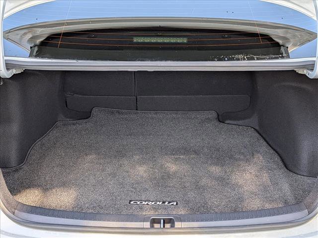 Used 2022 Toyota Corolla LE FWD image 6