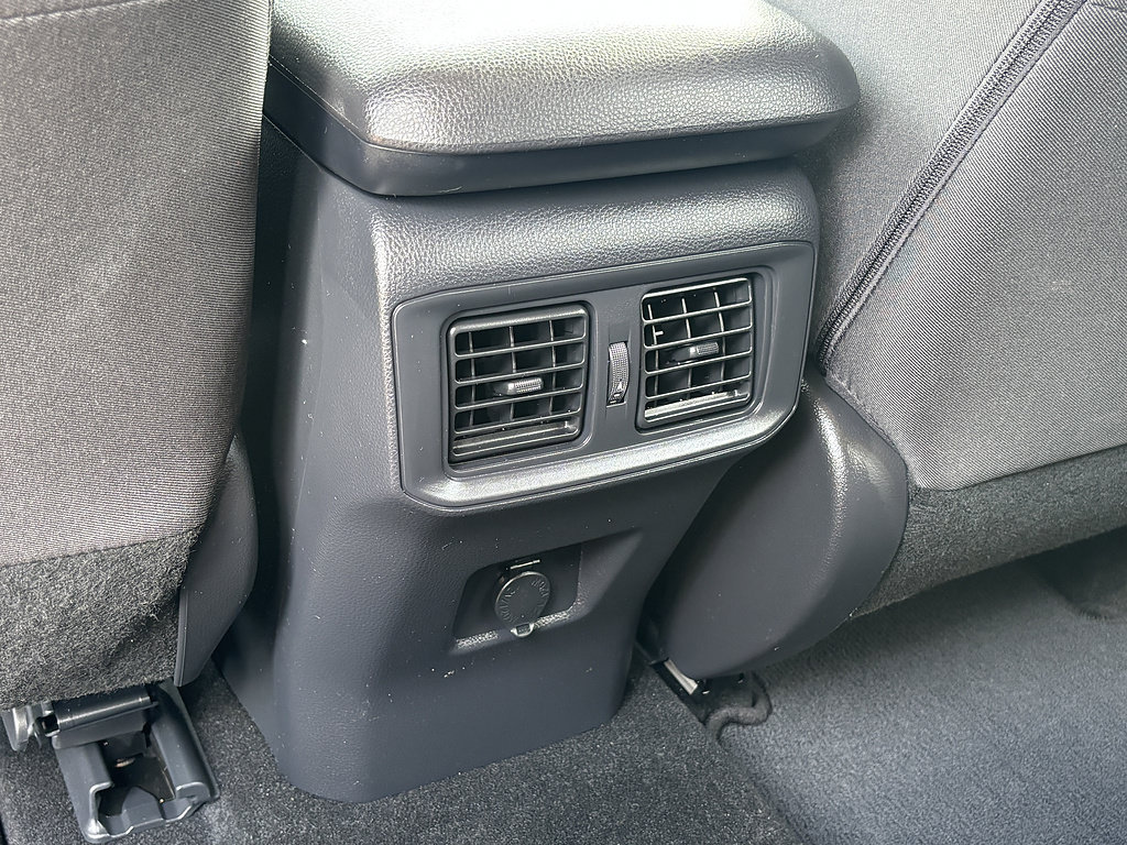 Certified 2025 Toyota RAV4 LE AWD/4WD image 15