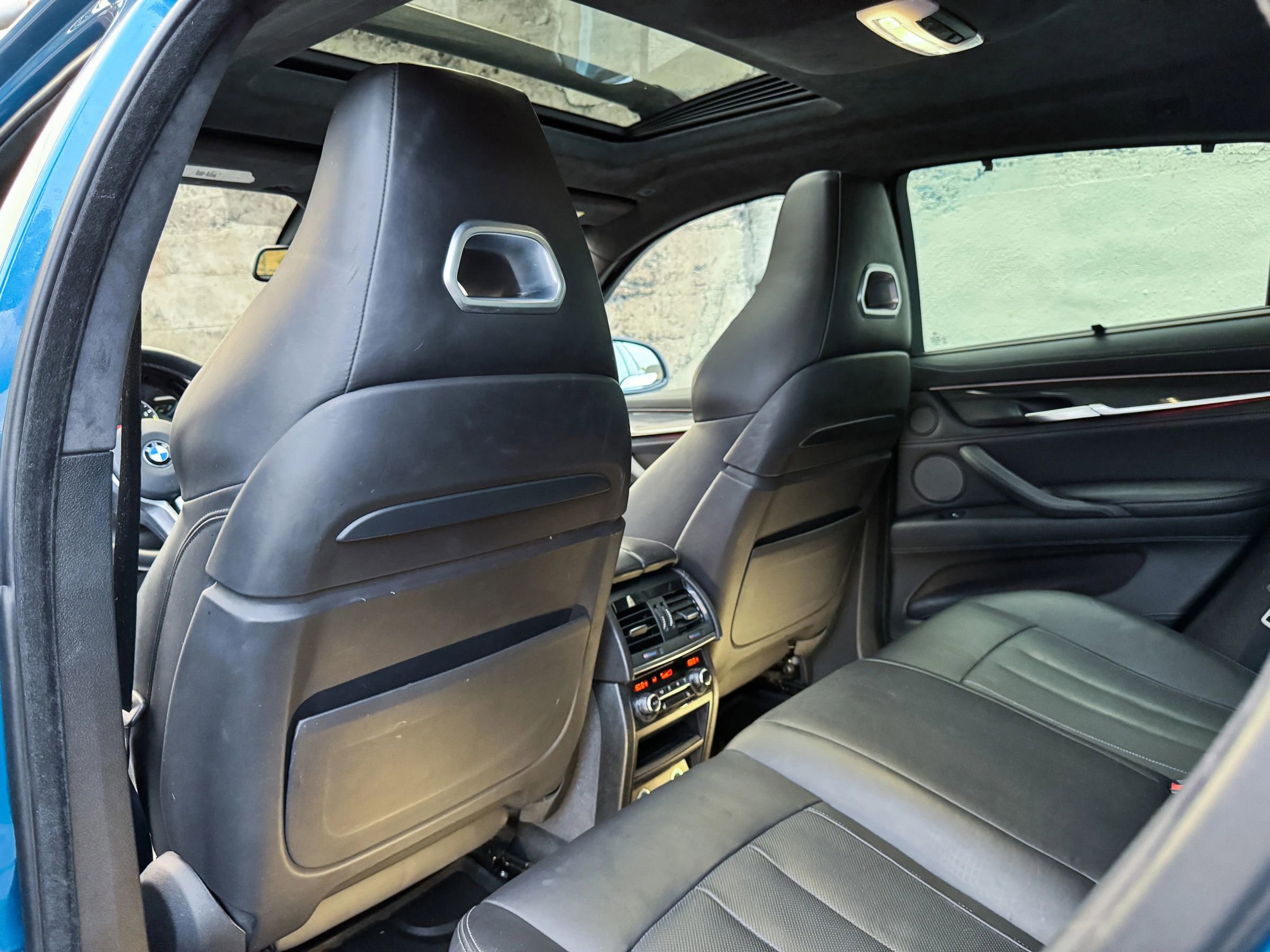 Used 2016 BMW X6 M image 28