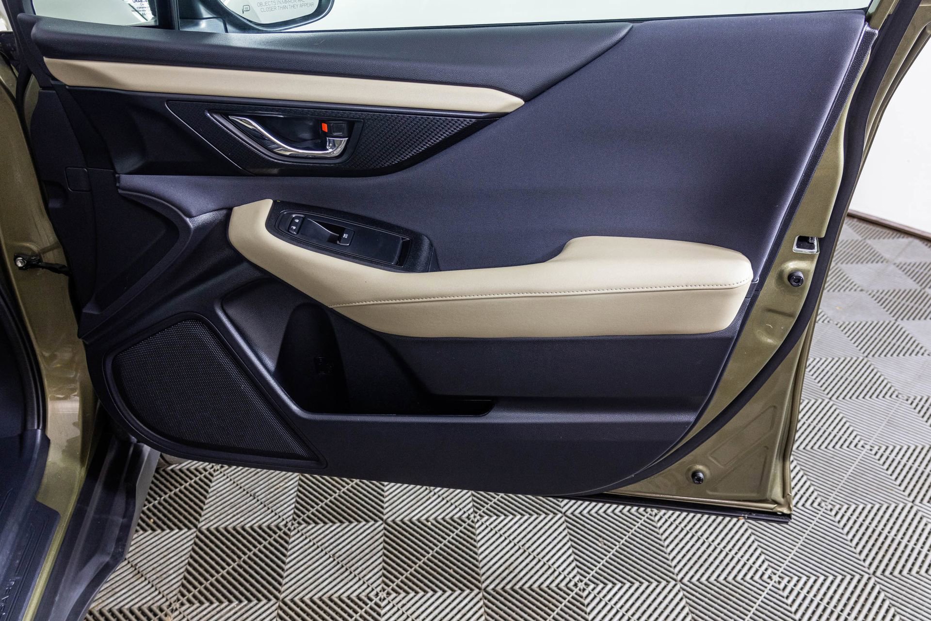 Used 2024 Subaru Outback Premium image 46