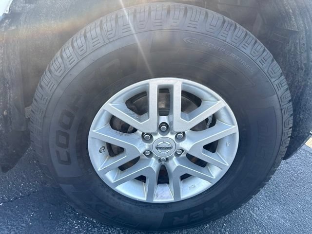 Used 2017 Nissan Frontier SV w/ SV Value Truck Package AWD/4WD image 27