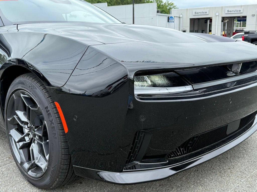 New 2025 Dodge Charger Daytona R/T w/ Quick Order Package 25M R/T AWD/4WD image 2