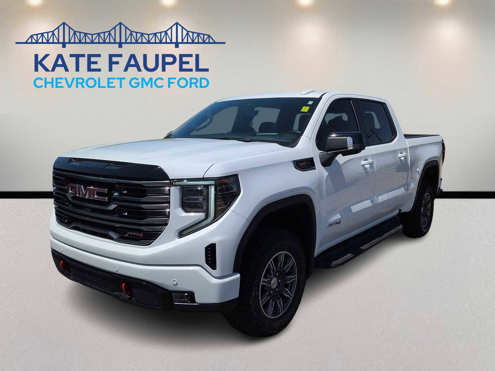 Used 2025 GMC Sierra 1500 AT4 w/ AT4 Premium Package AWD/4WD image 3