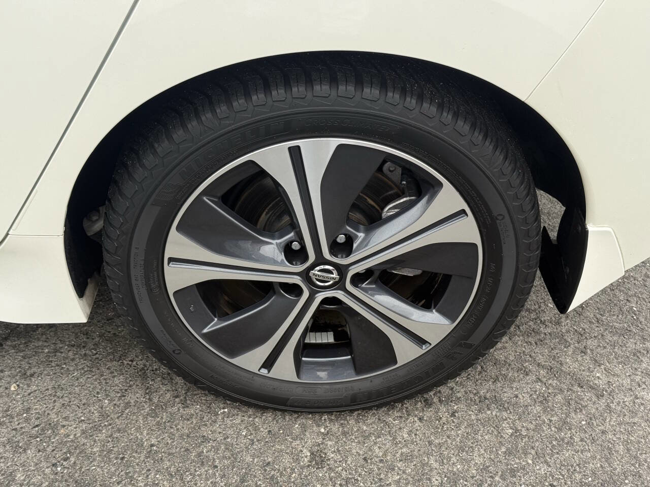 Used 2022 Nissan Leaf SL Plus image 38