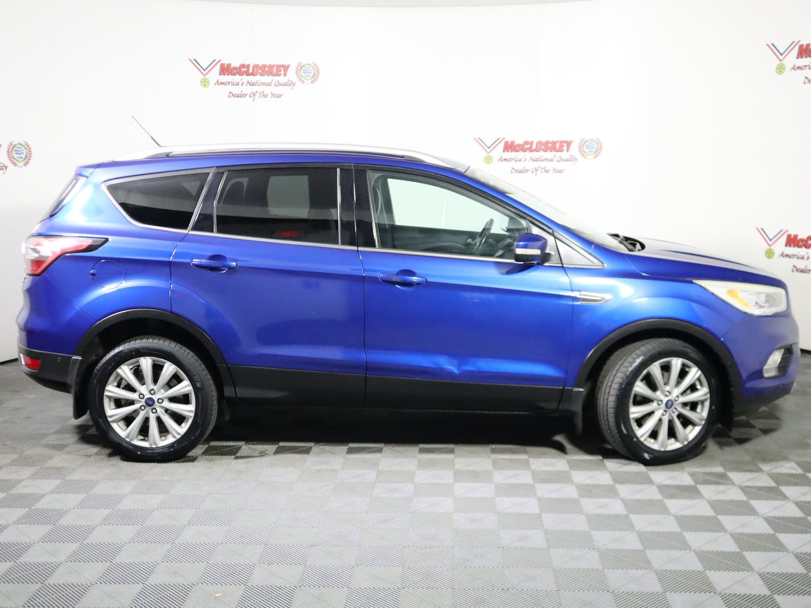 Used 2017 Ford Escape Titanium w/ Equipment Group 301A image 3