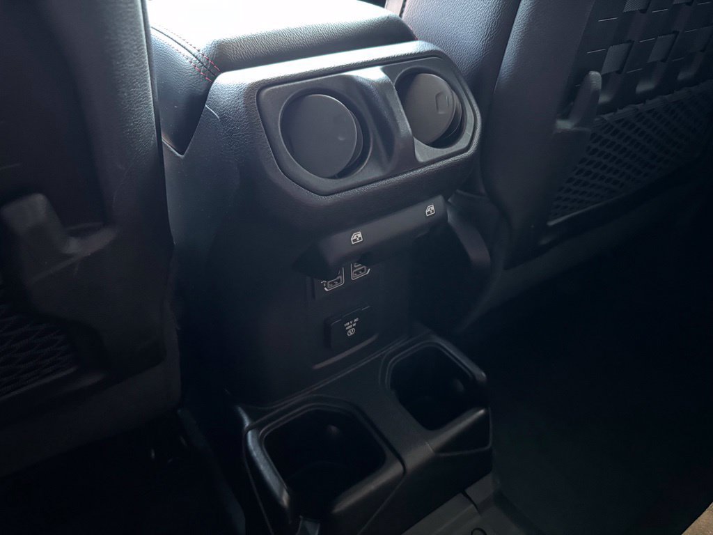 Used 2020 Jeep Gladiator Rubicon w/ Dual Top Group AWD/4WD image 19