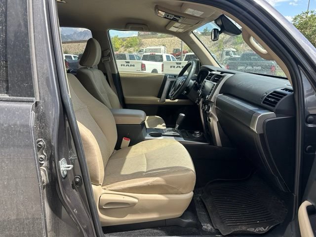 Used 2022 Toyota 4Runner SR5 AWD/4WD image 15