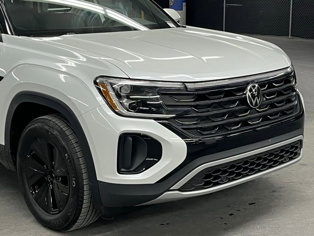 New 2026 Volkswagen Atlas Cross Sport SE AWD/4WD image 40
