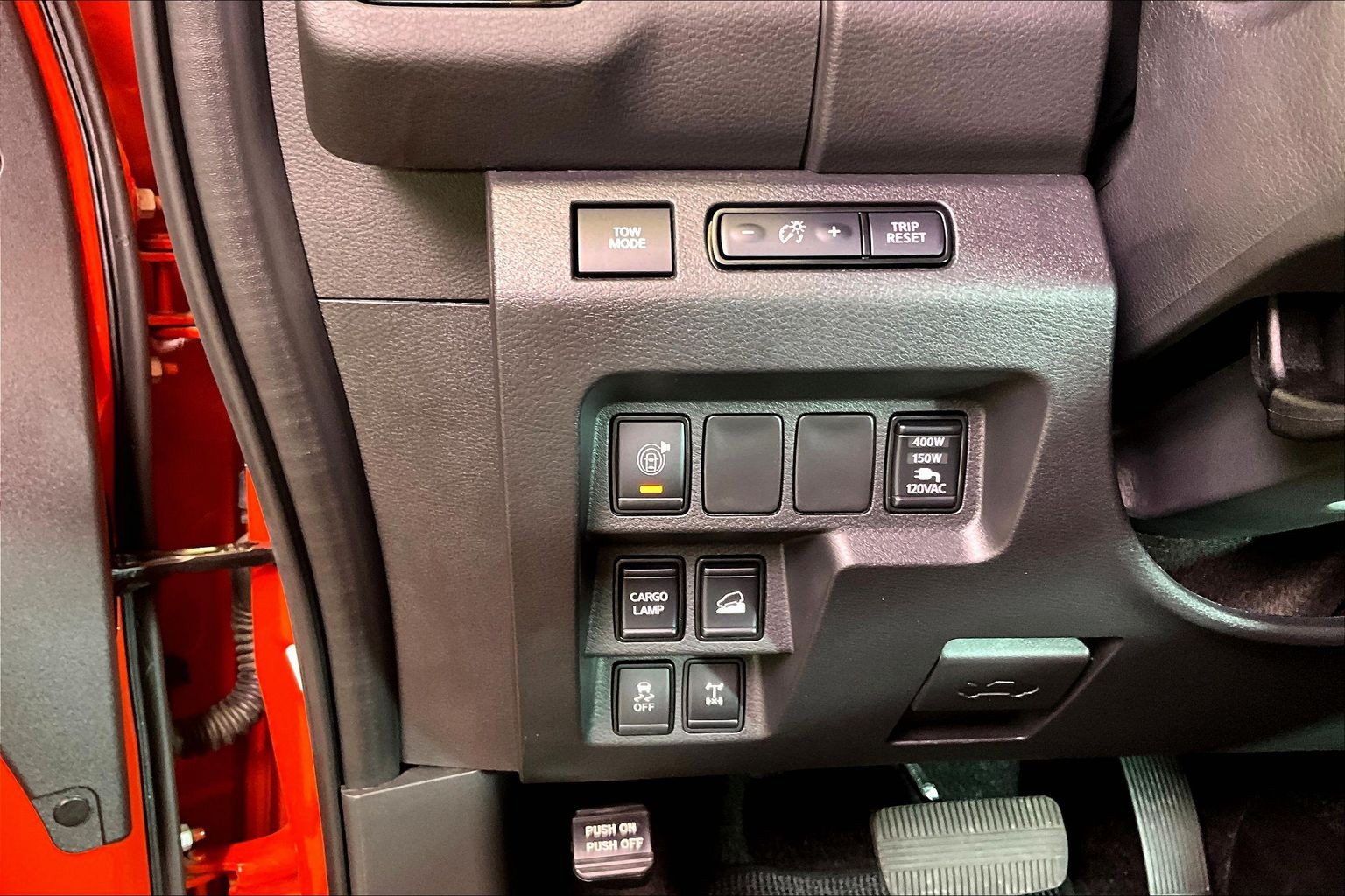 Used 2025 Nissan Frontier PRO-4X w/ Pro Premium Package AWD/4WD image 18