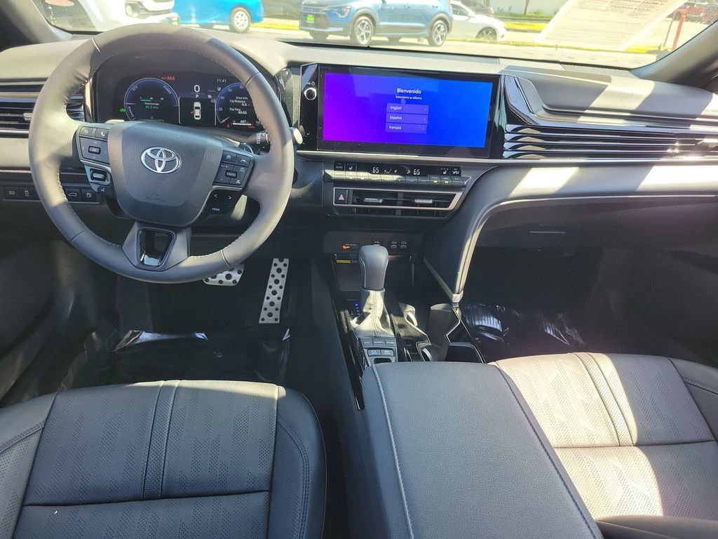 Used 2025 Toyota Camry XSE image 10