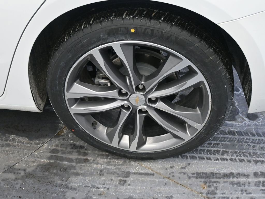 Used 2023 Chevrolet Malibu LT w/ Driver Confidence Package image 15