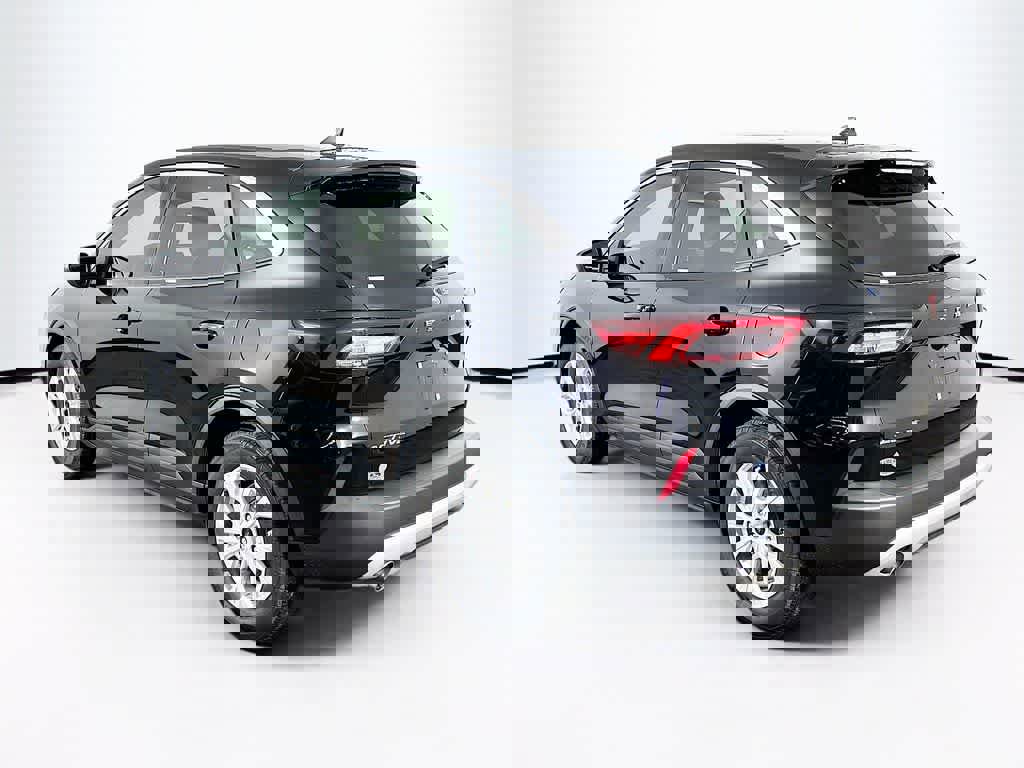 Certified 2023 Ford Escape Active image 4