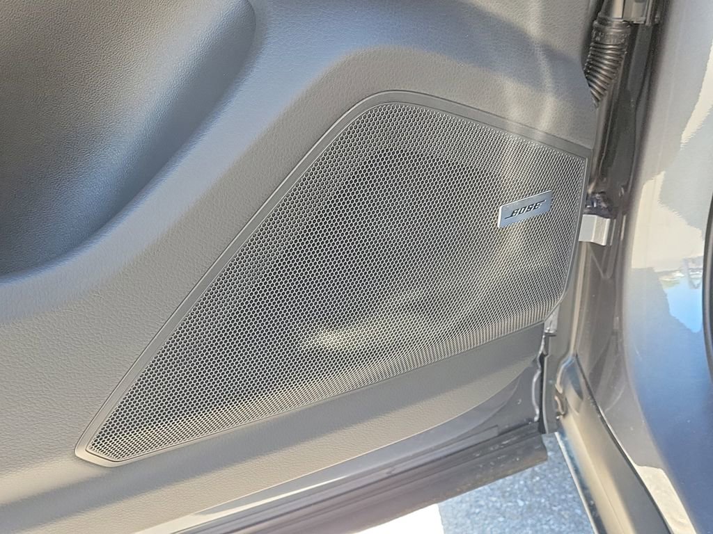 New 2026 Porsche Cayenne image 27