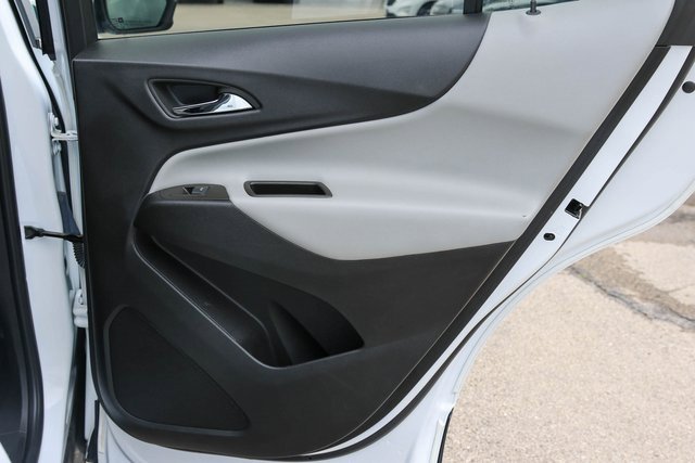 Used 2023 Chevrolet Equinox LT image 16