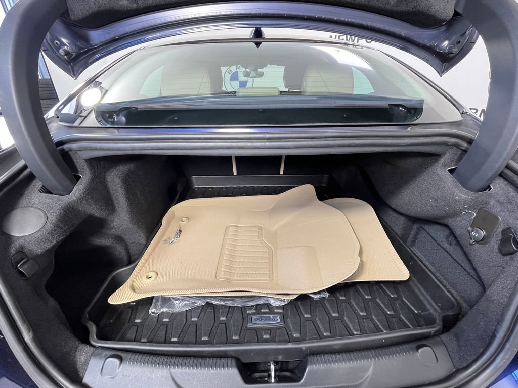 Used 2019 Jaguar XE Premium AWD/4WD image 15