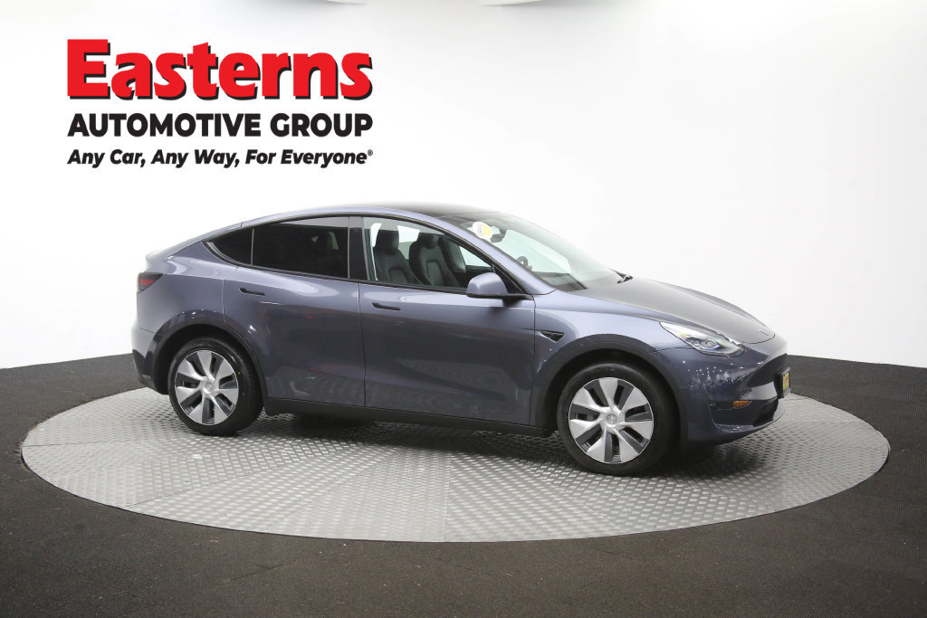 Used 2023 Tesla Model Y Long Range AWD/4WD image 44
