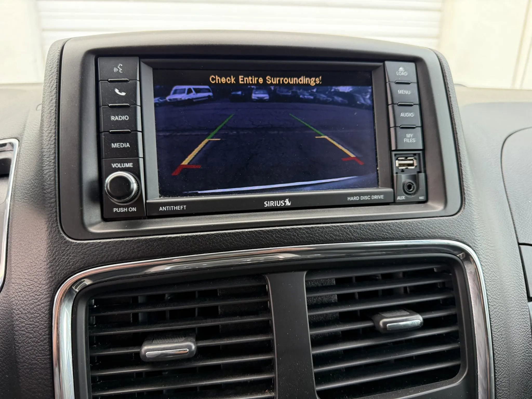 Used 2018 Dodge Grand Caravan SXT FWD image 26
