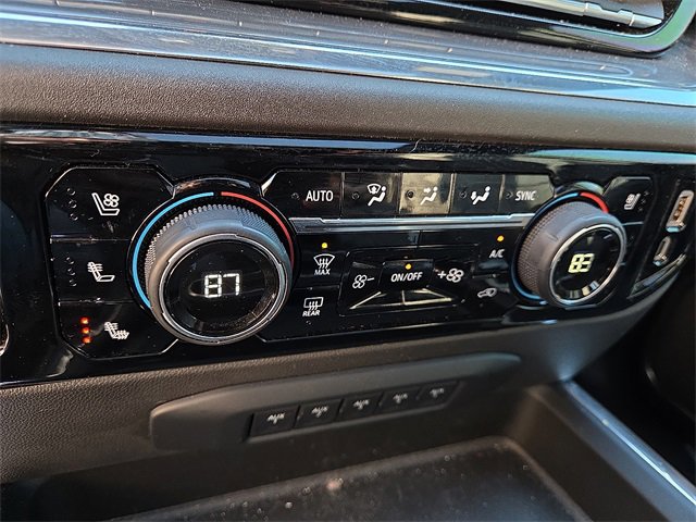 Used 2024 Chevrolet Silverado 2500 High Country w/ High Country Premium Package image 16