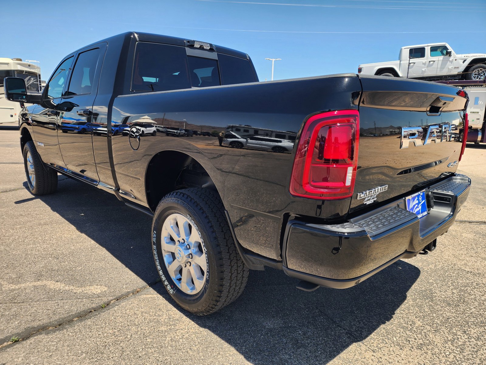 New 2026 RAM 2500 Laramie AWD/4WD image 8