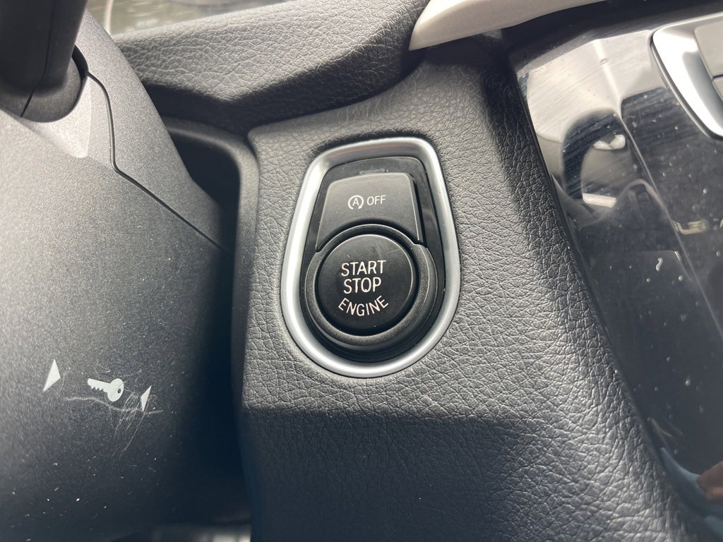 Used 2018 BMW 320i xDrive Sedan image 17