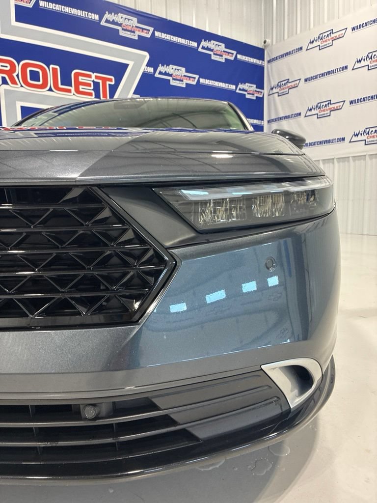 Used 2024 Honda Accord Touring image 11