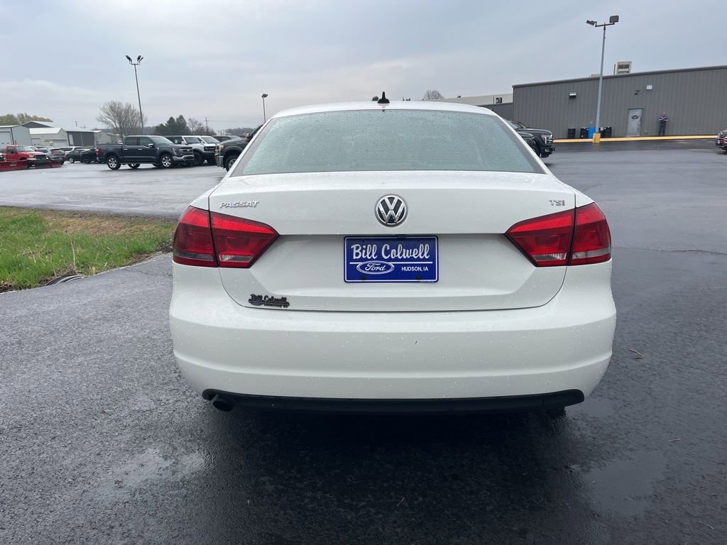 Used 2015 Volkswagen Passat 1.8T Limited Edition image 5
