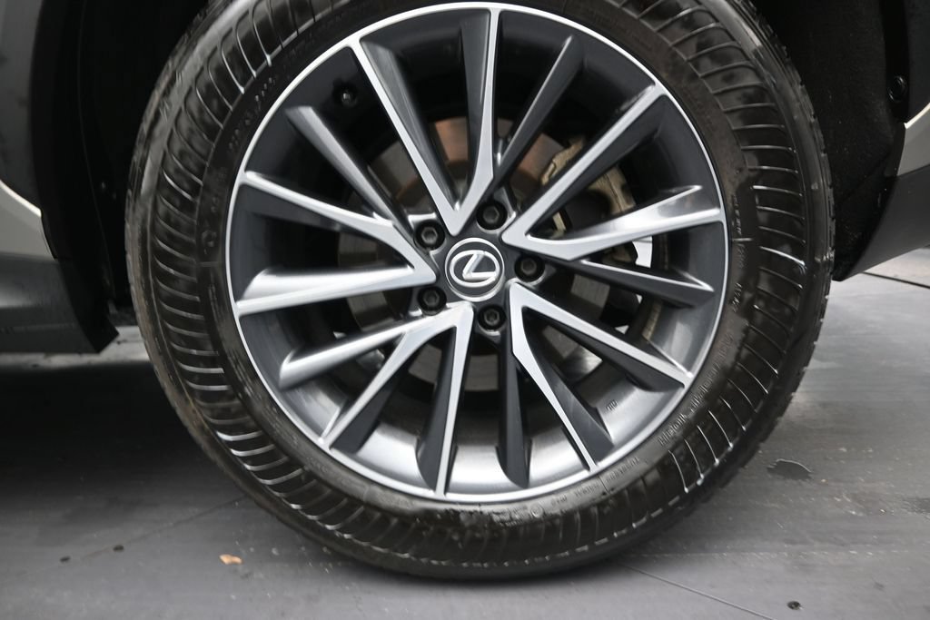 Used 2024 Lexus NX 250 FWD image 10