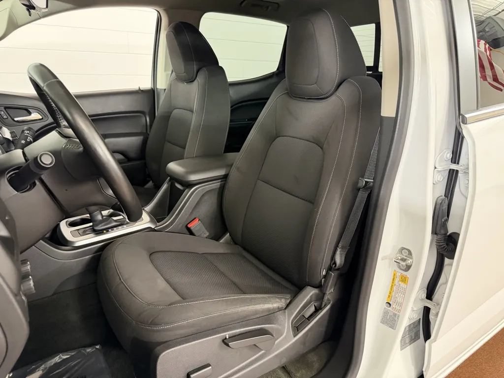 Used 2015 Chevrolet Colorado LT w/ LT Convenience Package AWD/4WD image 12
