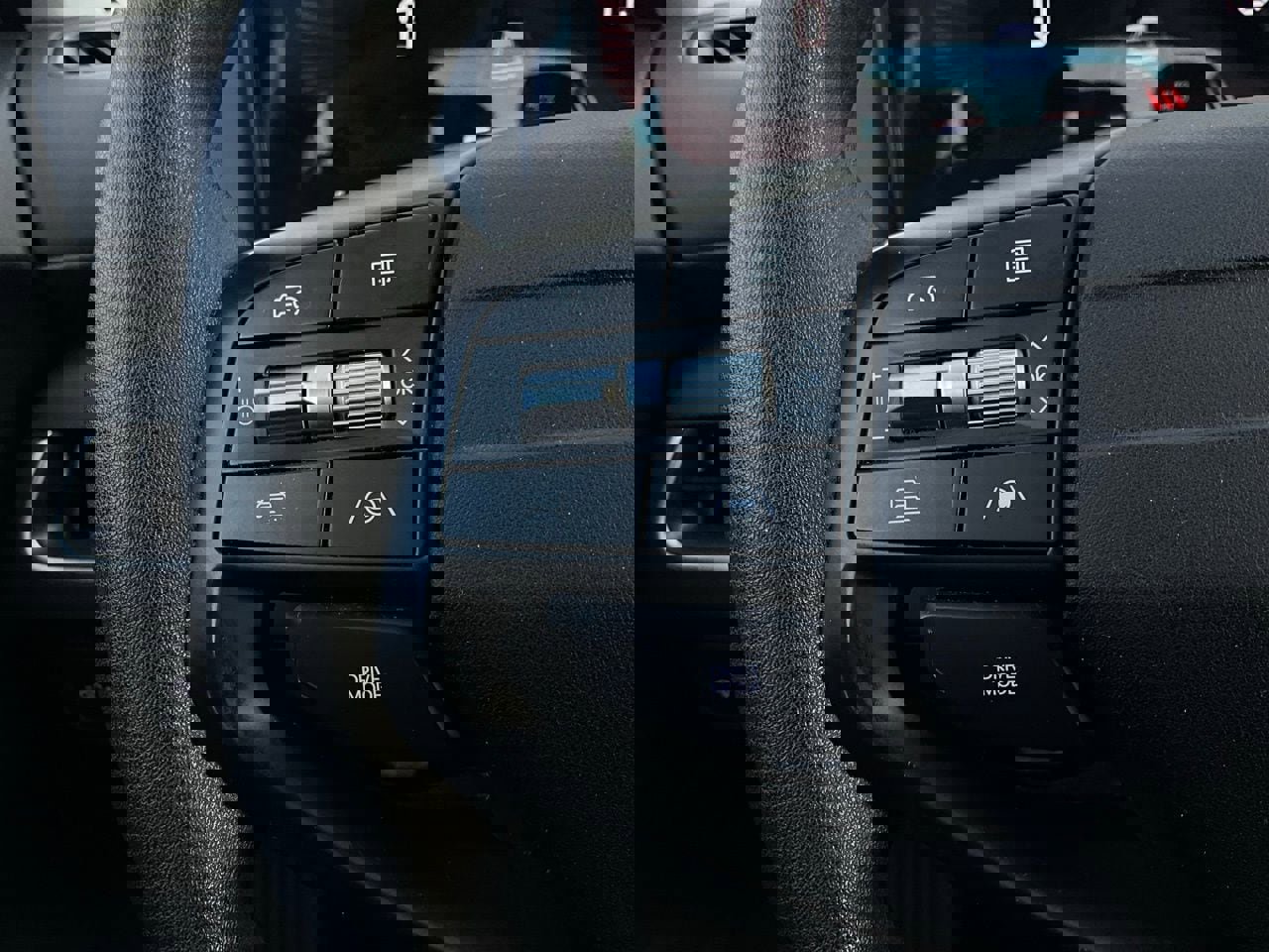 Used 2025 Kia K4 LXS image 33