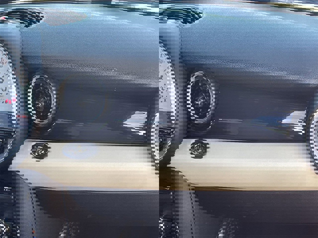 Used 2011 MINI Cooper S image 15