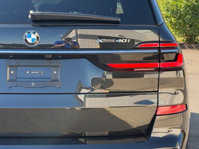 Certified 2026 BMW X7 xDrive40i AWD/4WD image 7