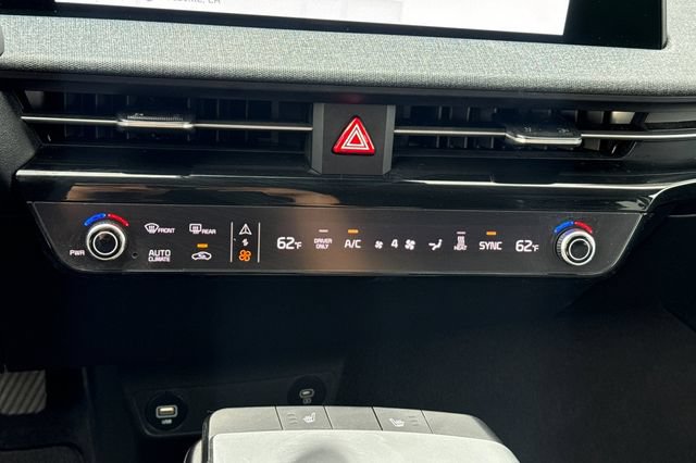 Certified 2024 Kia EV6 Light RWD image 28