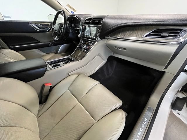 Used 2018 Lincoln Continental Reserve AWD/4WD image 10