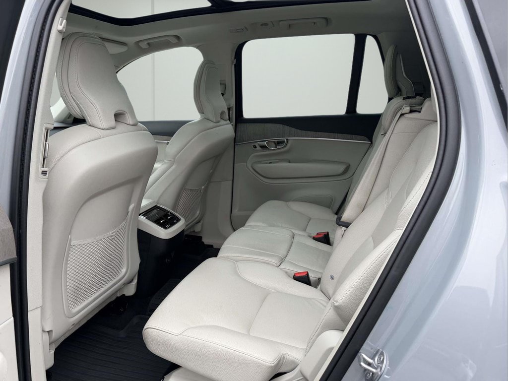 Used 2024 Volvo XC90 B6 Plus w/ Protection Package Premier AWD/4WD image 14