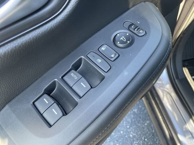Certified 2025 Honda HR-V LX image 18