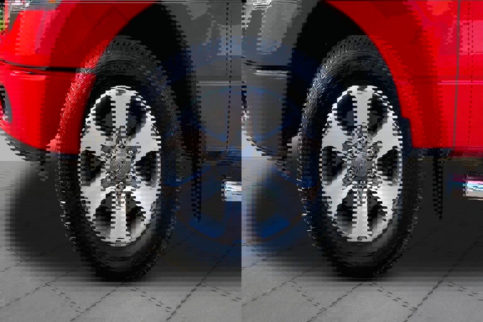 Used 2013 Ford F150 STX w/ Mid Equipment Group RWD image 10