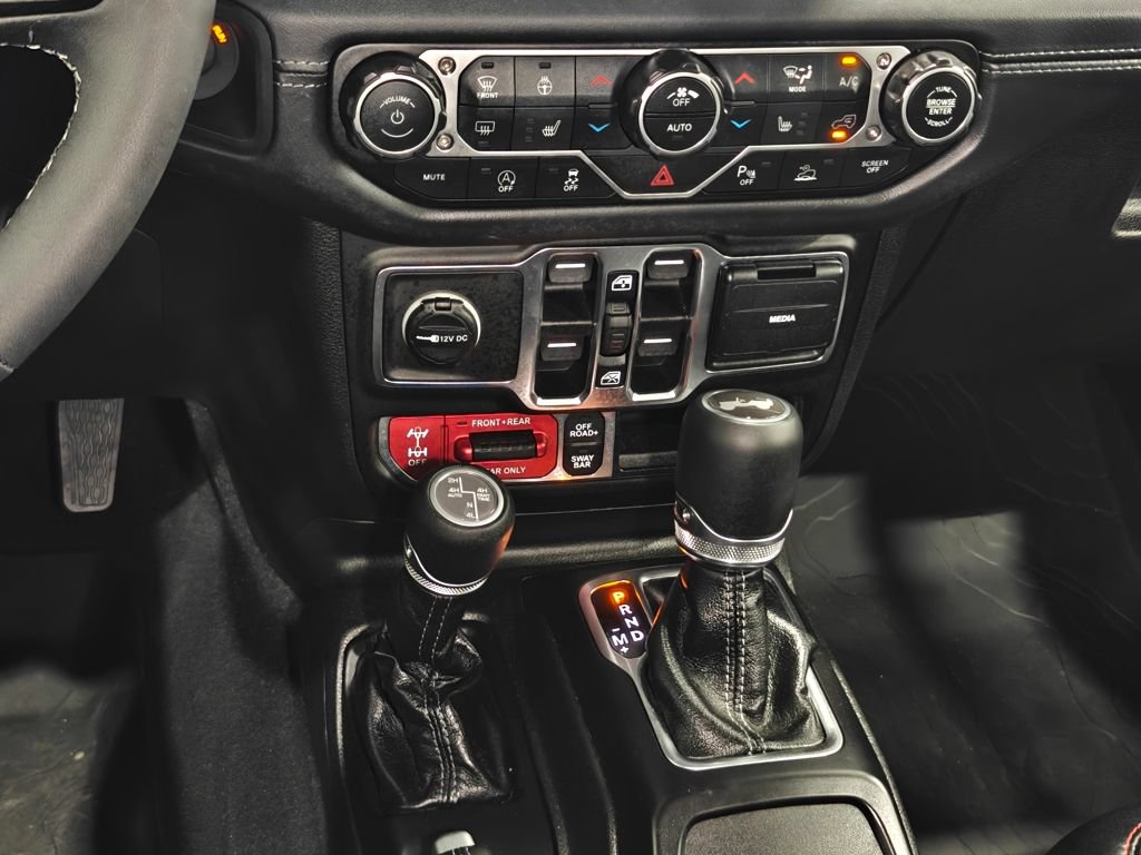 Used 2026 Jeep Wrangler Unlimited Rubicon AWD/4WD image 9
