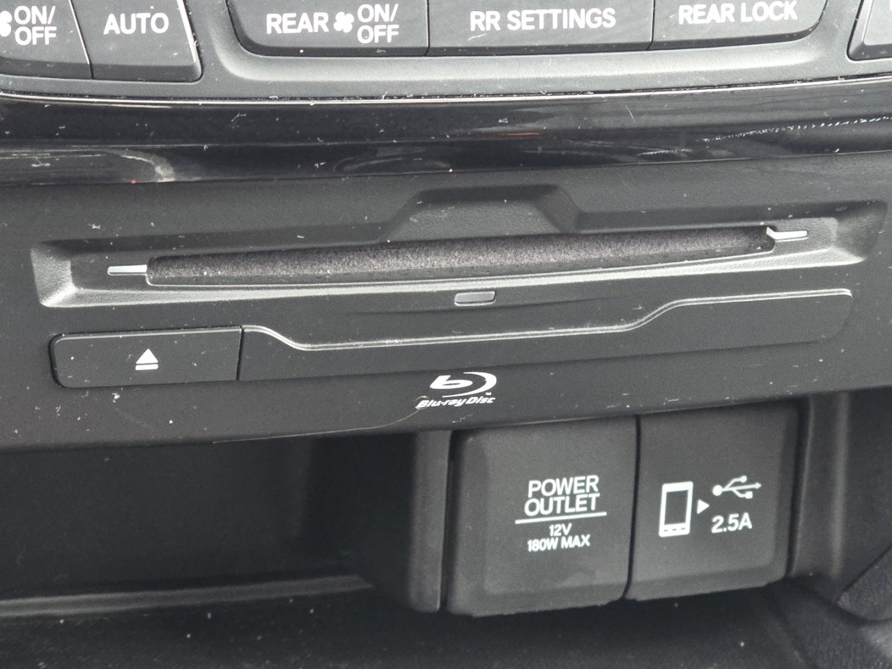 Certified 2020 Honda Pilot Touring image 10