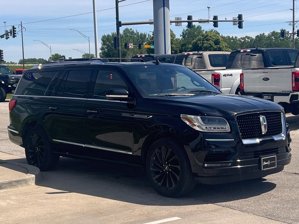 Used 2021 Lincoln Navigator L Reserve AWD/4WD image 7