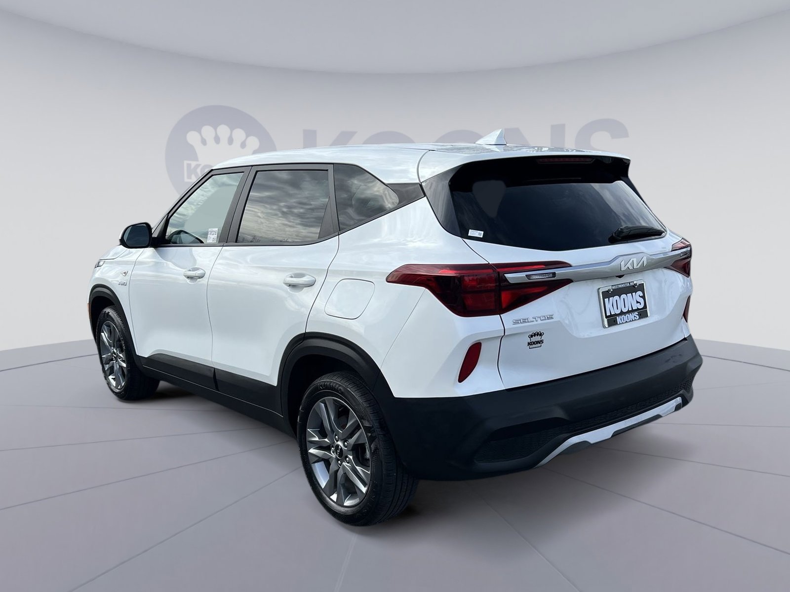 Used 2023 Kia Seltos LX image 4