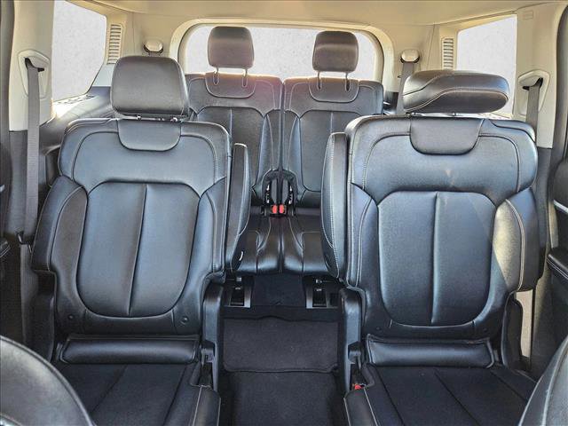 Used 2023 Jeep Grand Cherokee L Limited image 17