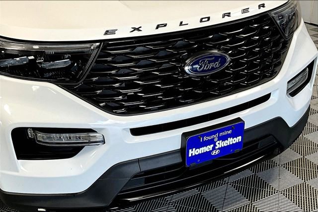 Used 2023 Ford Explorer ST-Line image 30
