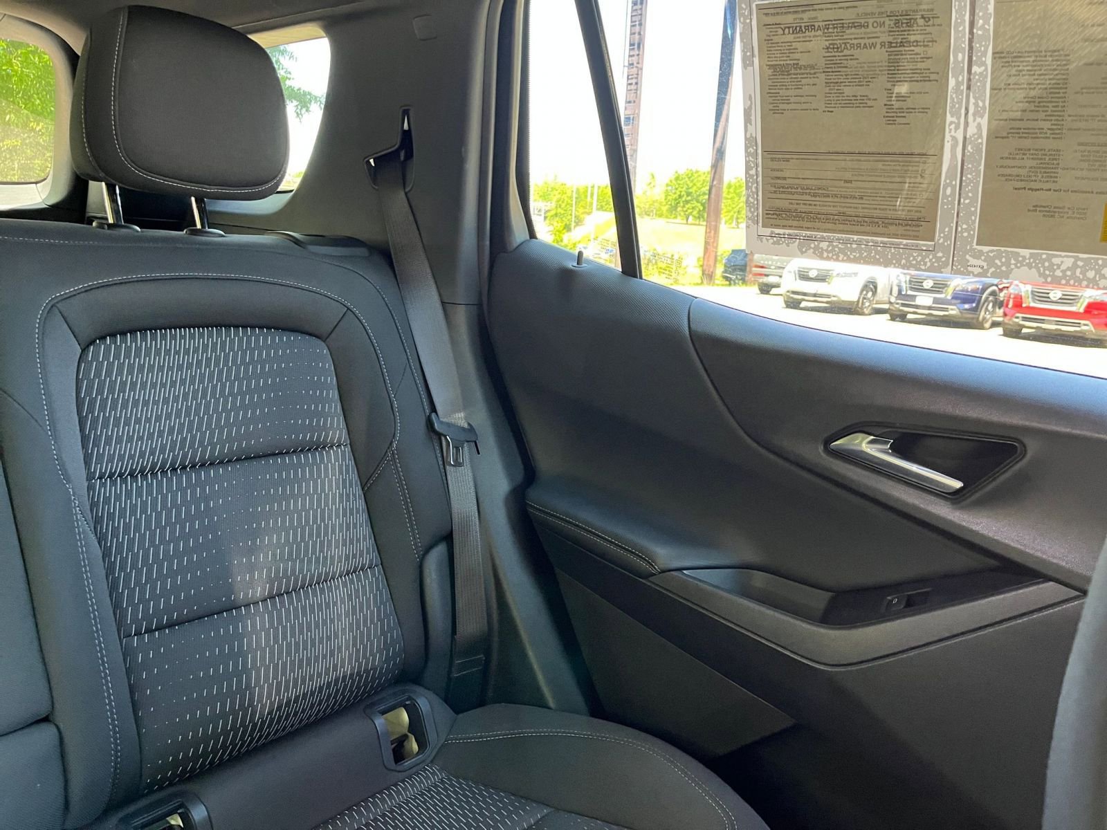 Used 2025 Chevrolet Equinox LT FWD image 37