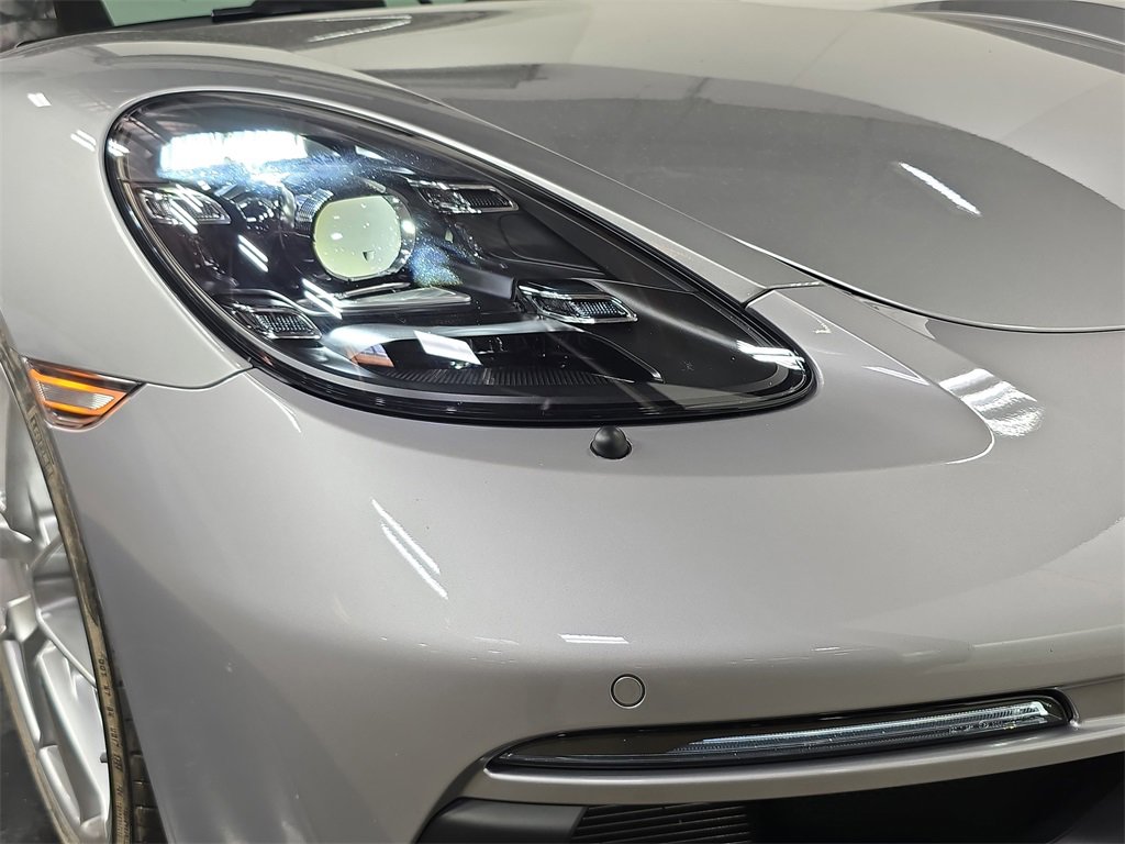 Certified 2024 Porsche 718 Cayman GT4 image 12