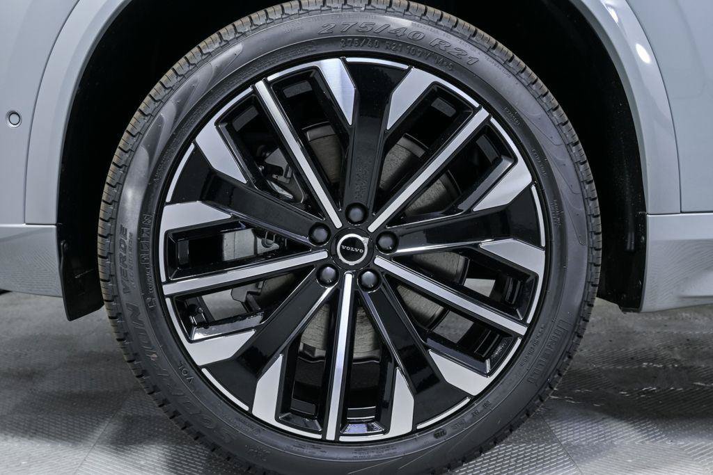 Used 2026 Volvo XC90 B6 Ultra w/ Protection Package AWD/4WD image 39